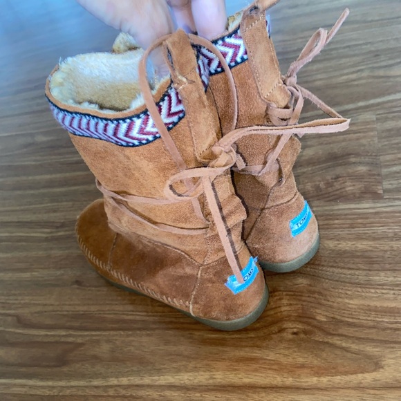 Toms Shoes - Toms nepal.